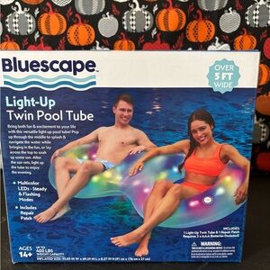 Light up twin pool tube